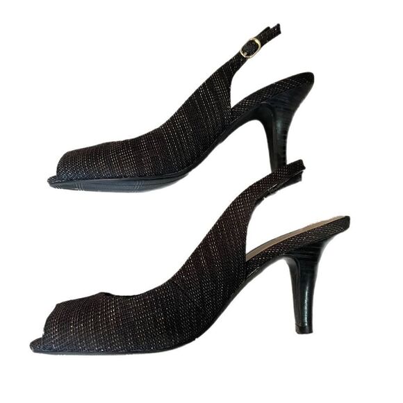 Le Chateau Heels - Picture 3 of 4